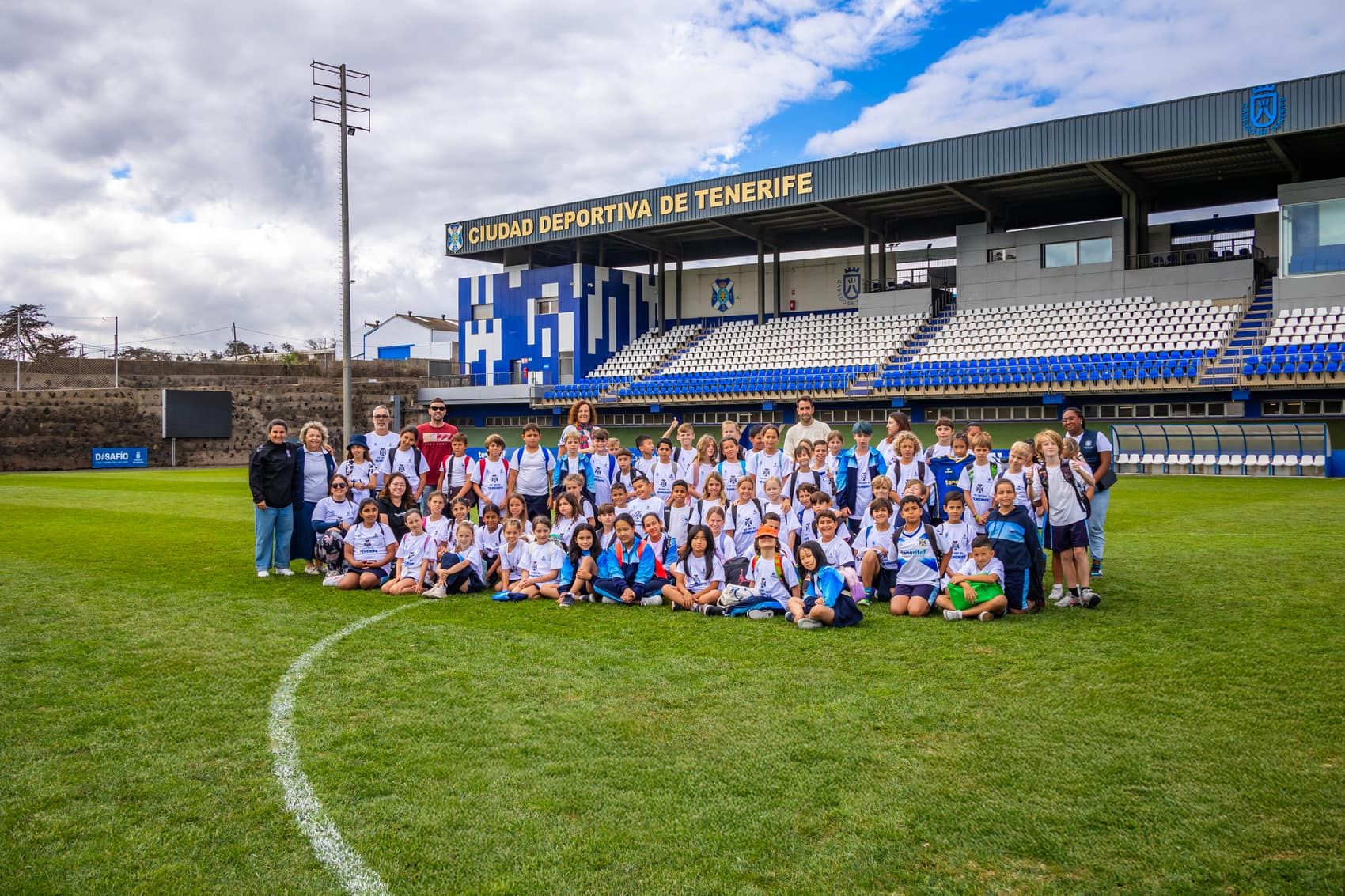 Youth players at Ciudad Deportiva de Tenerife